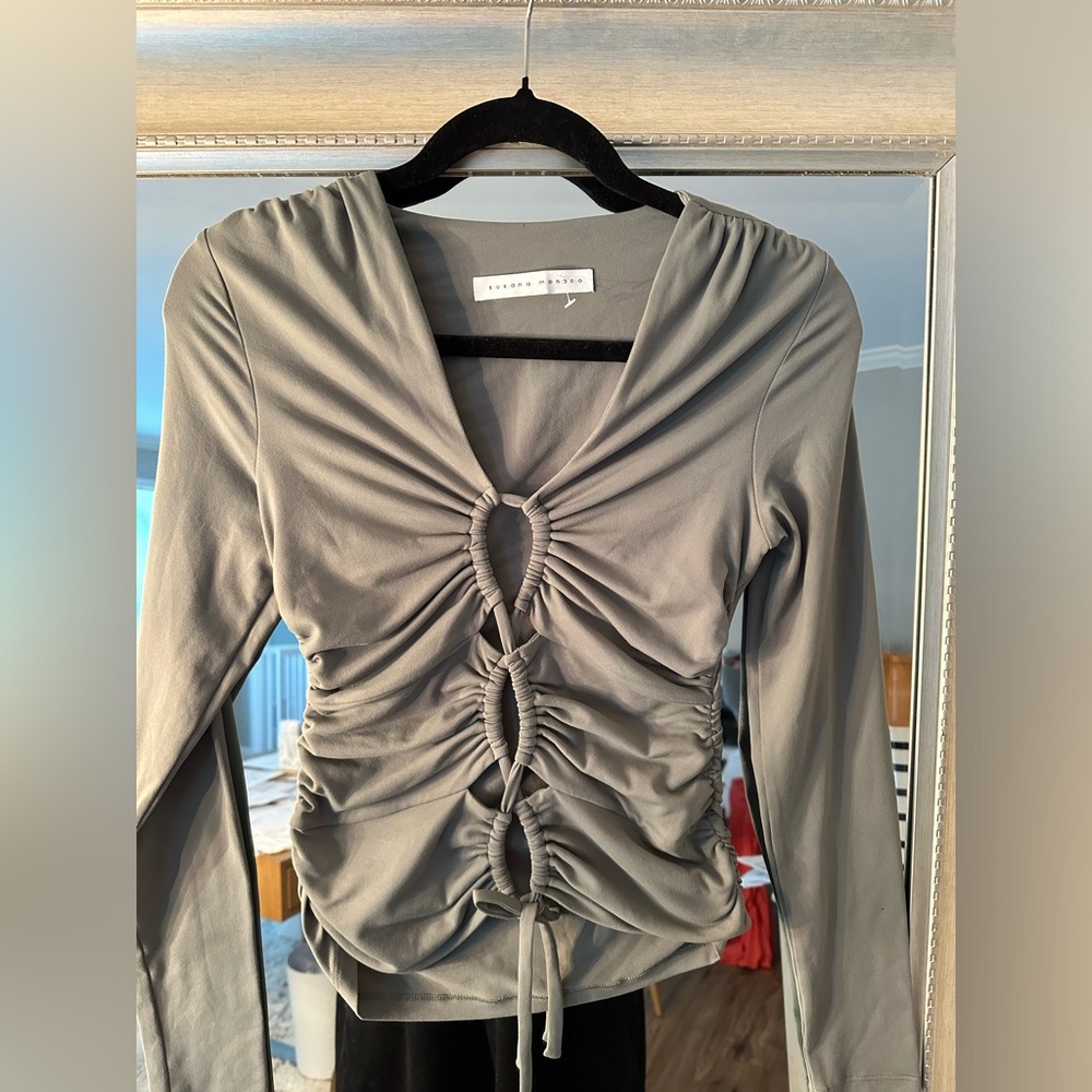 Brand:Susana Monaco size:S key whole stretch shirt! New W/O tags.